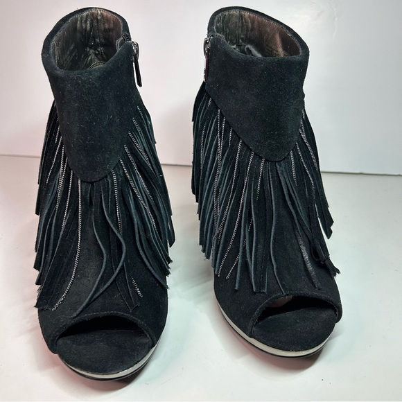 Libby Edelman Women's Bellamy Black Suede Fringe Boho Peep-toe Booties Size 8.5 - Picture 2 of 14
